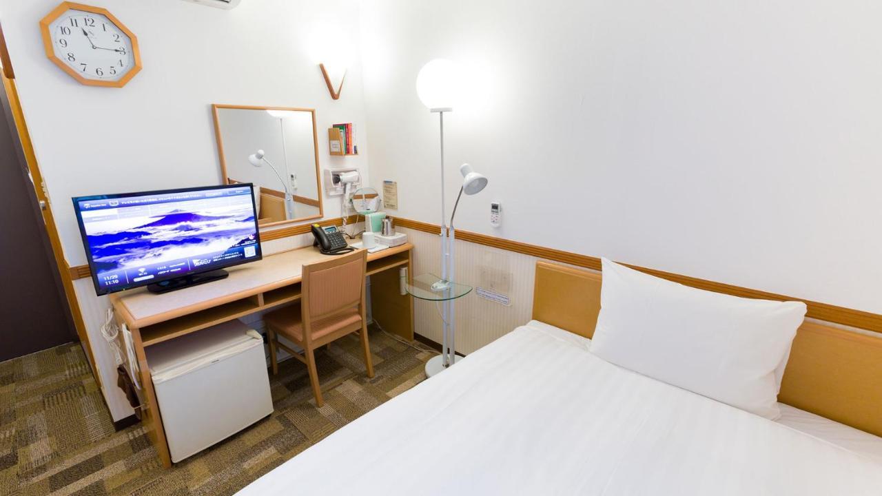 Toyoko Inn Okinawa Naha Kokusai-Dori Miebashi-Eki Dış mekan fotoğraf