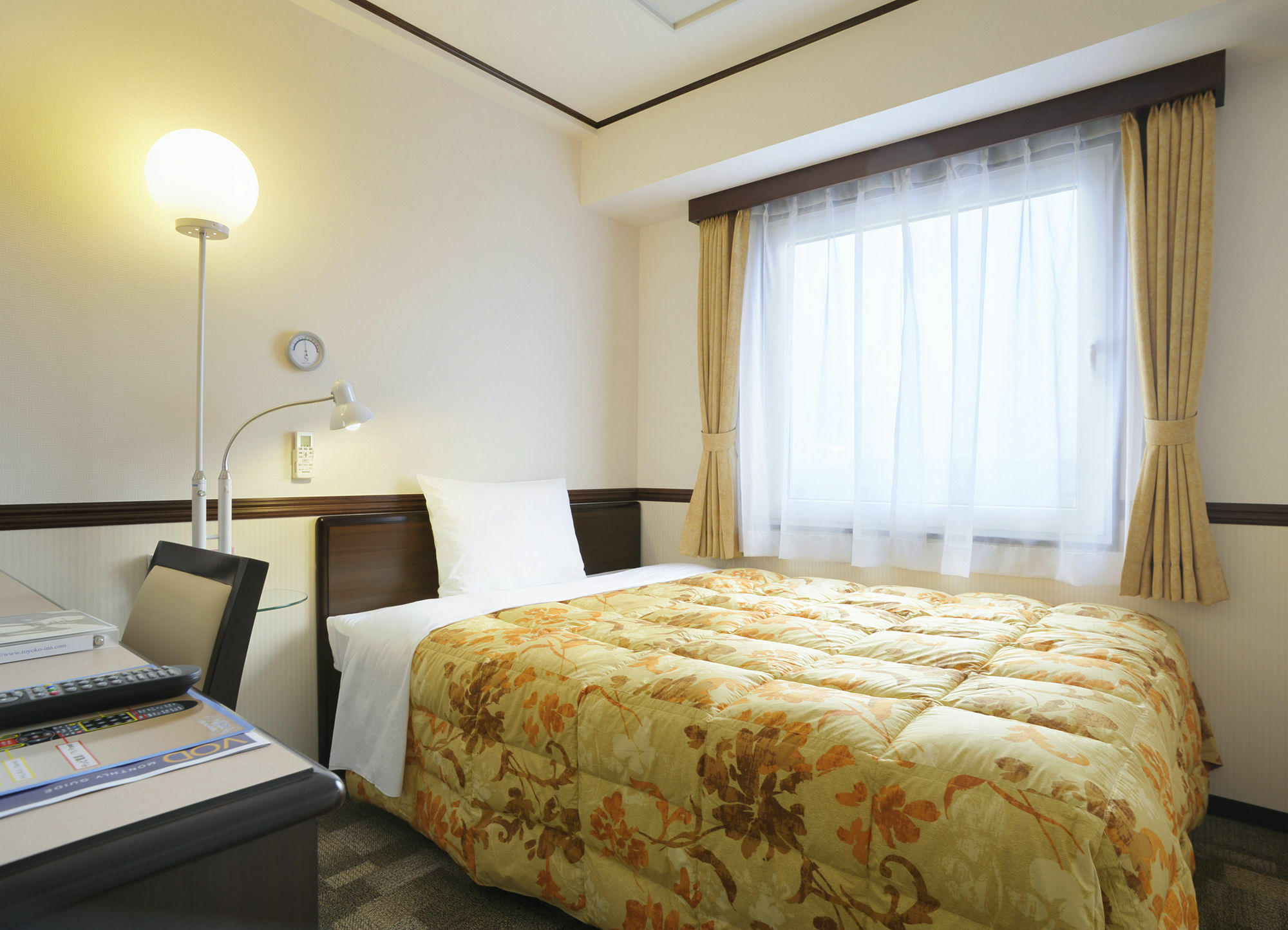 Toyoko Inn Okinawa Naha Kokusai-Dori Miebashi-Eki Dış mekan fotoğraf